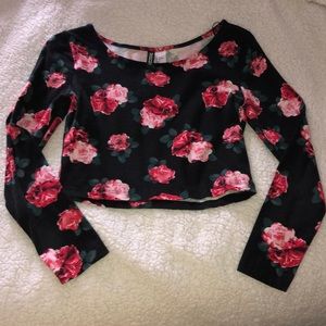 H&M Floral Long Sleeved Crop Top